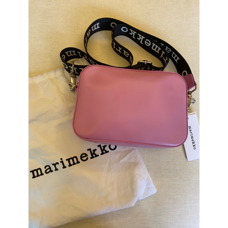 Marimekko粉色相機包📷