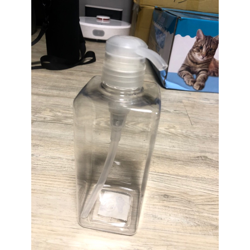 無印良品 600ml 塑膠空瓶壓瓶