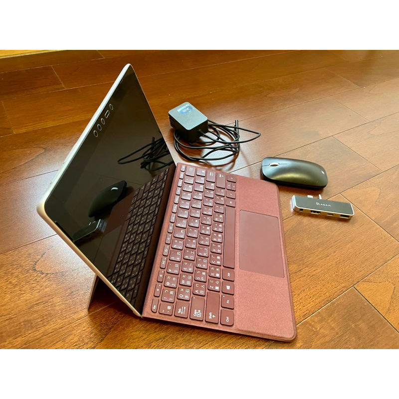微軟觸控筆電Microsoft Surface Go    平板電腦(附微軟時尚滑鼠及亞果元素集線器）