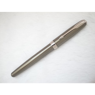 B173 美麗的 派克 法國製 新商籟麗雅 橄欖綠鋼珠筆(8.5成新)