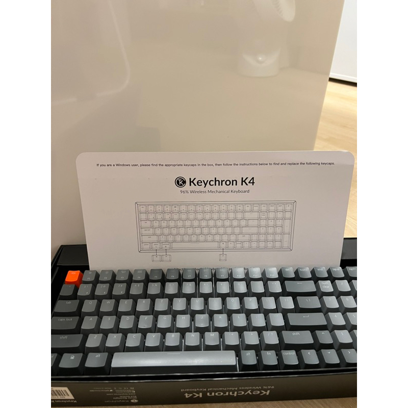 Keychron K4 紅軸/鍵盤白光