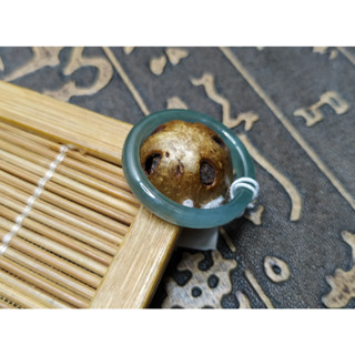 【禾賢行】天然翡翠.[瓜料]冰種帶雪花棉翡翠戒指-國際圍14號.固定圍.戒指.H22122700200