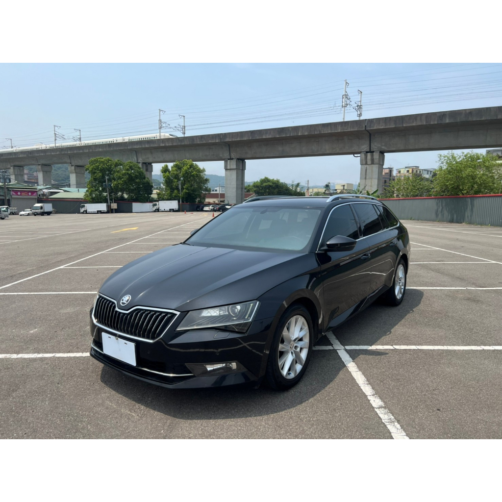 2016 Skoda Superb Combi 1.8 TSI尊榮版 實價刊登:72.8萬 中古車 二手車 代步車 轎車