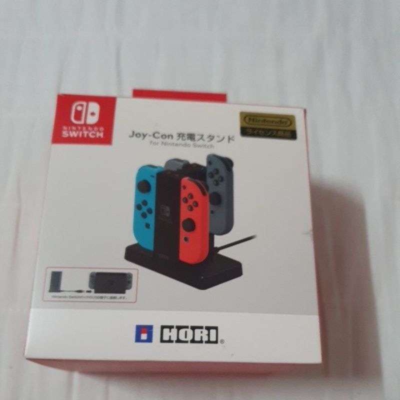 任天堂 Switch HORI 四台充電座 NSW-003 左右手把充電座 Joy-Con 充電器