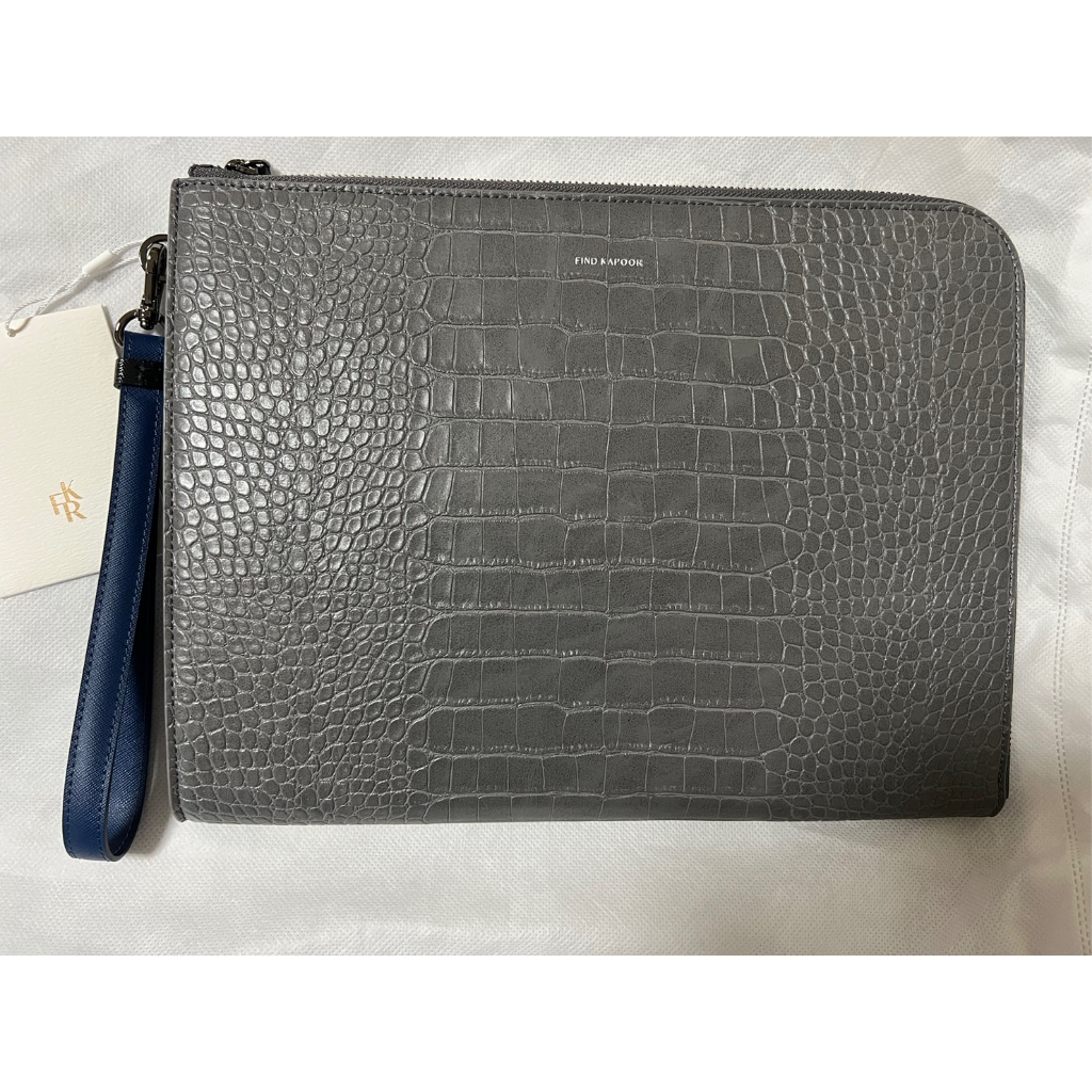【FIND KAPOOR】CLUTCH 32 十字壓紋系列手拿包-灰色