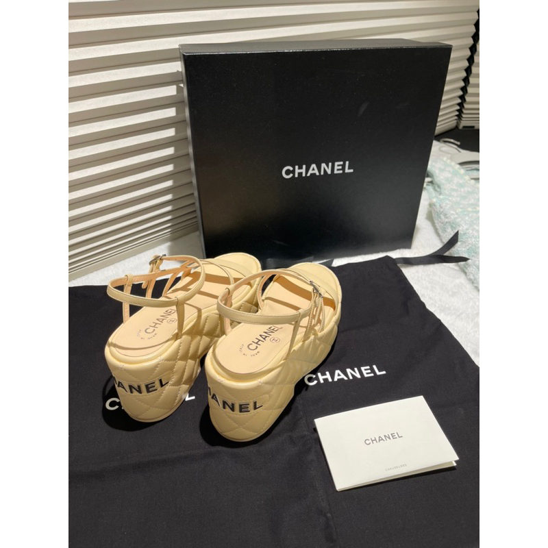 ¥降價降價¥《精品區》全新正品【Chanel】香奈兒Chanel23s厚底淺駝/粉膚色菱格紋涼鞋