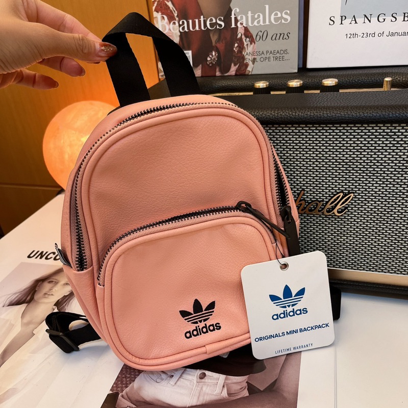 🔥卡拉國內外代購🔥 現貨🇹🇼美國限定 Adidas Originals Mini  愛迪達 三葉草 迷你  後背包