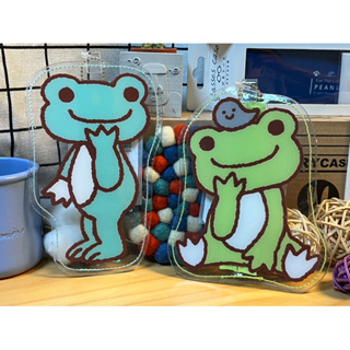 ♡松鼠日貨♡日本 正版 Pickles the frog 青蛙 造型 透明 扁形 悠遊卡 票卡 票夾 零錢包