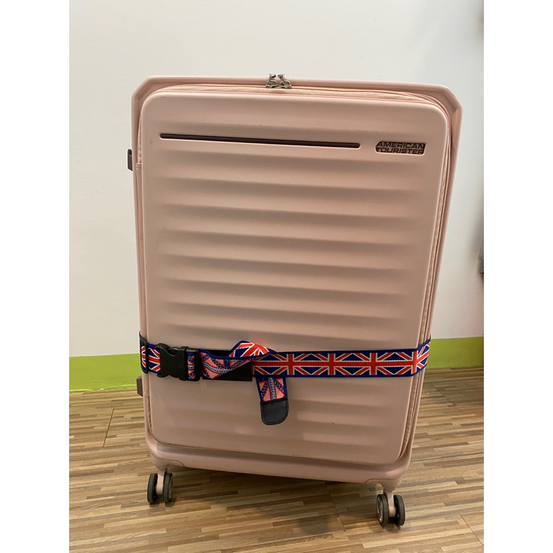 american tourister前開式行李箱可以擴大 本身29寸好收納，櫻花粉，不議價喜新厭舊使用一次歡迎帶走