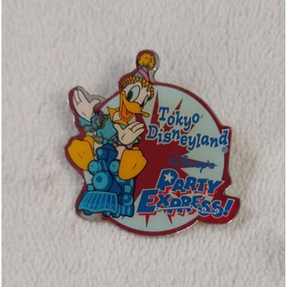 二手 日本迪士尼樂園 2001年 唐老鴨勳章 disney donald 勛章 鴨子徽章（本商品僅限加價購，恕不單售）