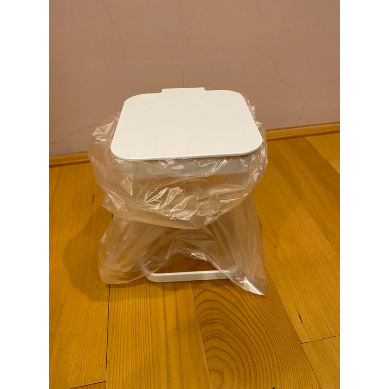 《二手商品》日本山崎 tower桌上型垃圾袋架 白色