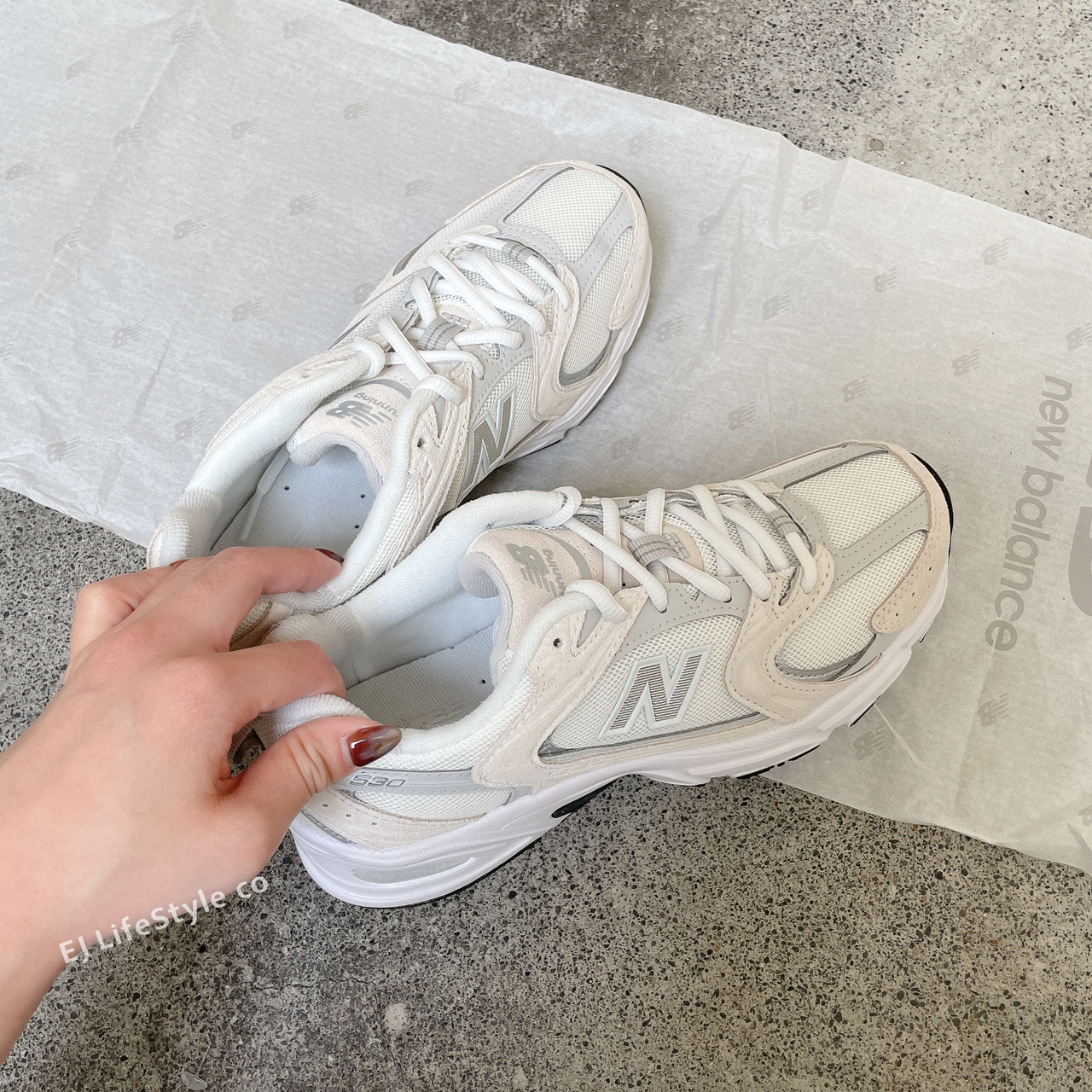 -EJ- NEW BALANCE 530 NB 白灰 柔灰銀 銀色 復古 運動 MR530CE