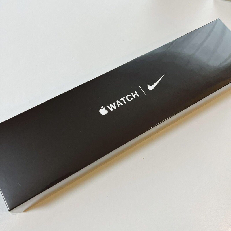 【全新現貨未拆封】Apple Watch Nike SE (GPS) 40mm 黑色鋁金屬錶殼A2351