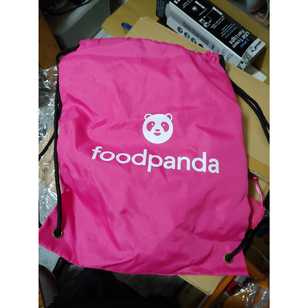 foodpanda熊貓外送造型外出便利包(內含束口背包、飲料提袋，不鏽鋼吸管)