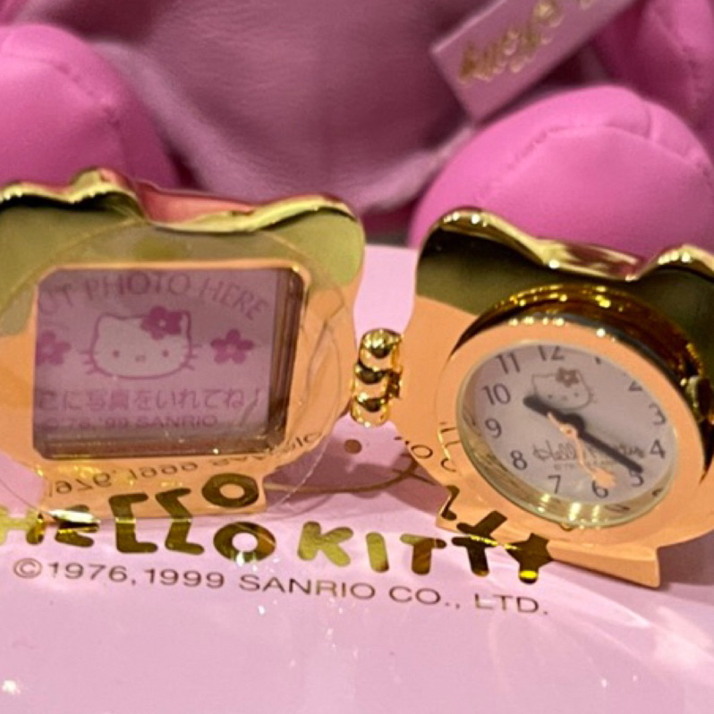 日本進口Hello Kitty全新小小很重的鐵製時鐘跟相片框合成kitty珍藏擺飾