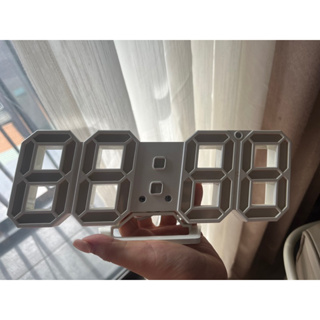 二手 韓系電子數字鐘 電子掛鐘 3D立體電子鐘 LED掛鐘 數字鐘