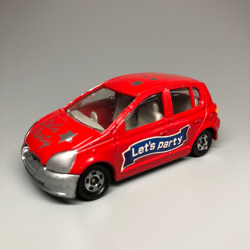 Tomica 110 Toyota vitz let’s party