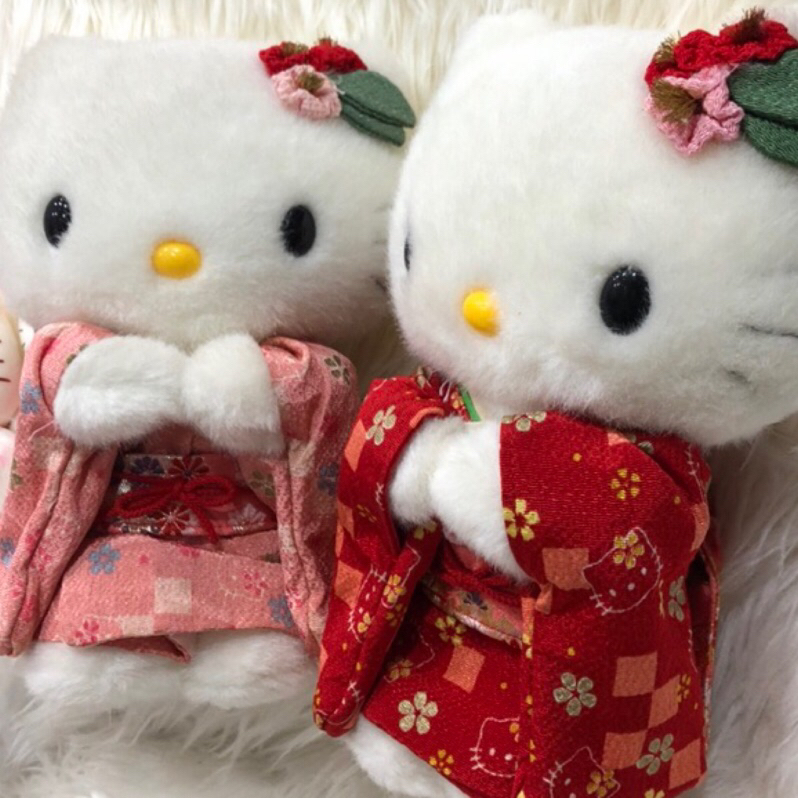 日本進口Hello Kitty高35高級類毛海材質和高檔和服裝質料叮寧慢工手工和服娃娃