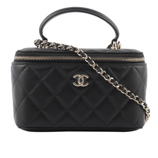 CHANEL 金色CC Logo 小羊皮手提/斜背二用化妝包(黑色) AP2199 B06660 94305