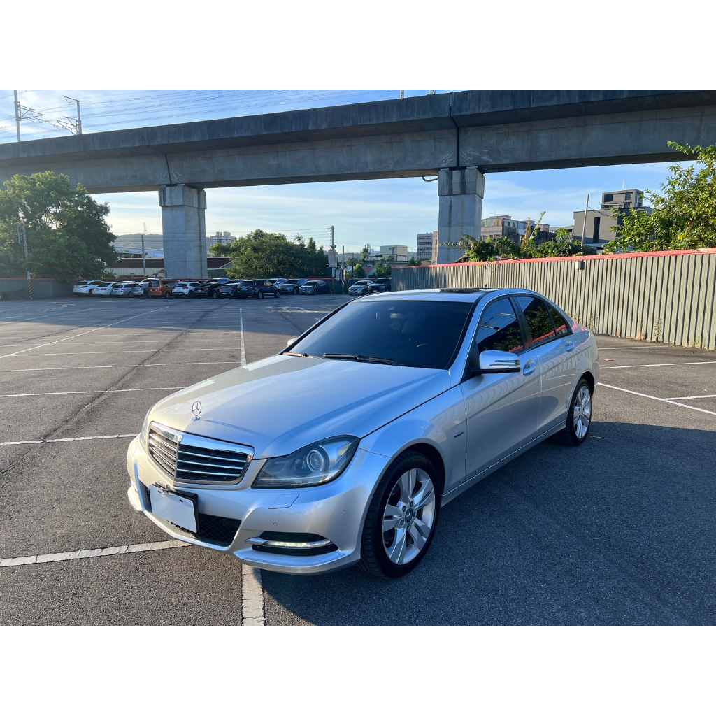 44w 2012 W204 M-Benz C200