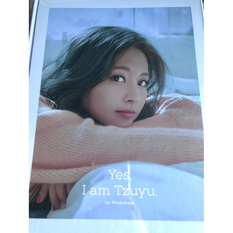 廃盤写真集⭐︎Yes, I am Tzuyu. 1ST PHOTOBOOKBlue TWICE ツウィ1st
