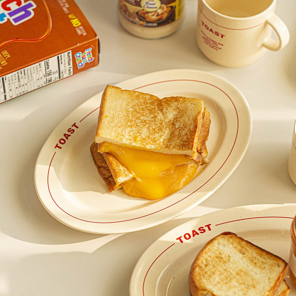 【韓國MOMUR】WEEKEND吐司盤-共2色《WUZ屋子》ins風 韓系 奶油盤 餐盤 早午餐盤 碗盤 簡約風