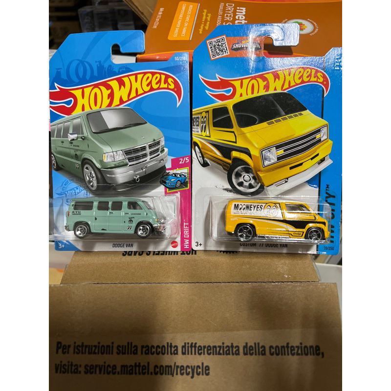 HOTWHEELS 風火輪 1:64 Custom ‘77 DODGE VAN MOONEYES 道奇貨車 月亮眼