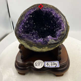 H3001頂級烏拉圭ESP紫水晶洞含座重：4.3kg 高23cm寬19cm厚度20cm，洞深5cm （紫晶洞