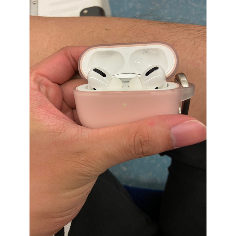 AirPods pro 一代 右耳故障 附犀牛盾保護殼