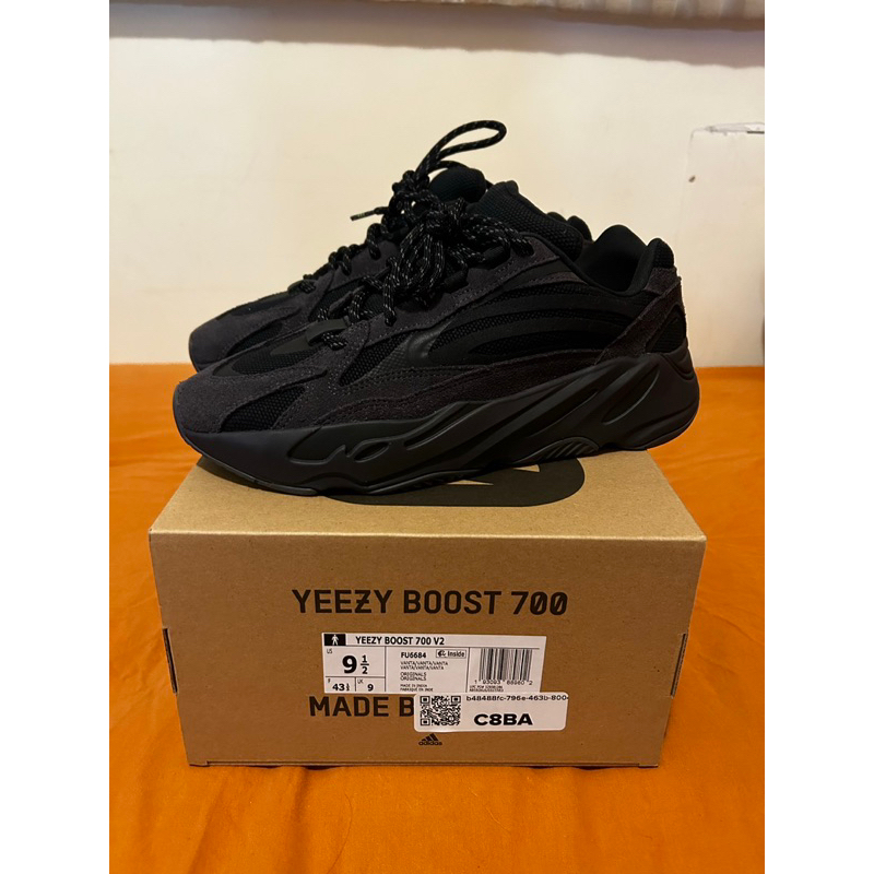 Yeezy 700 v2 VANTA 黑魂