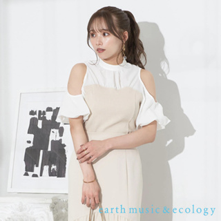 earth music&ecology 異素材拼接露肩蓬袖剪裁上衣(1D32L1C0100)