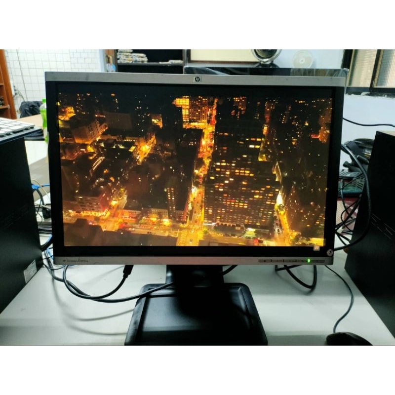 憲憲電腦二手 HP 22吋 LCD螢幕-型號LA2205WG 可升降可左右  保1個月