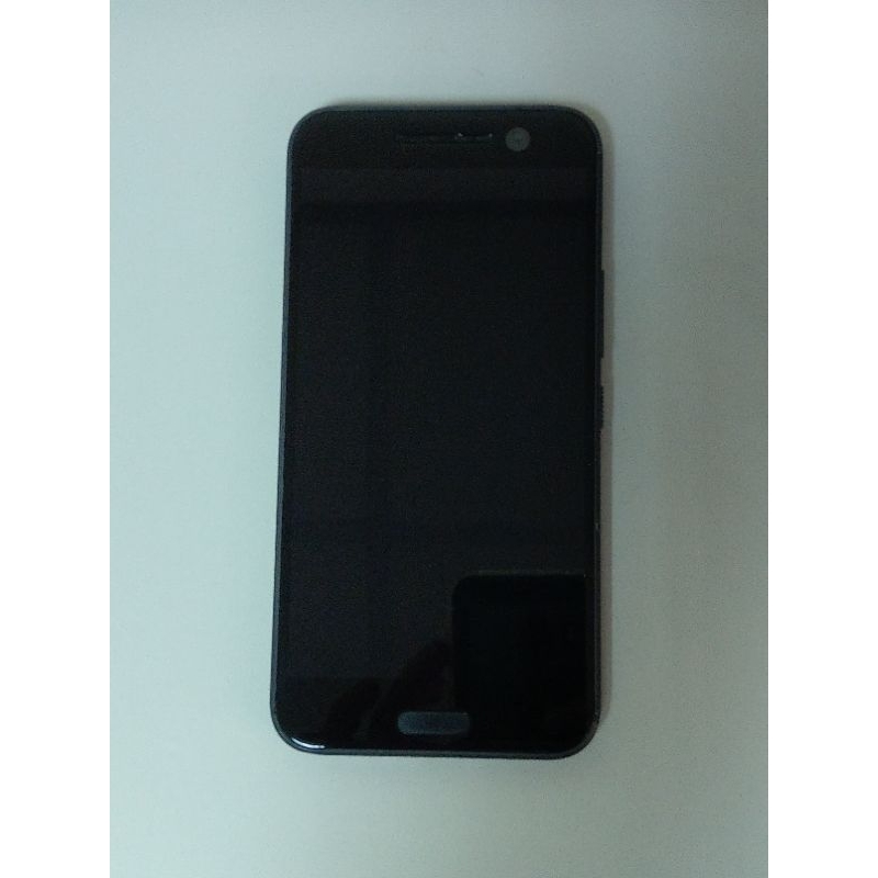 便宜賣 HTC 10 二手 手機 (4G/32G) 外觀新功能正常