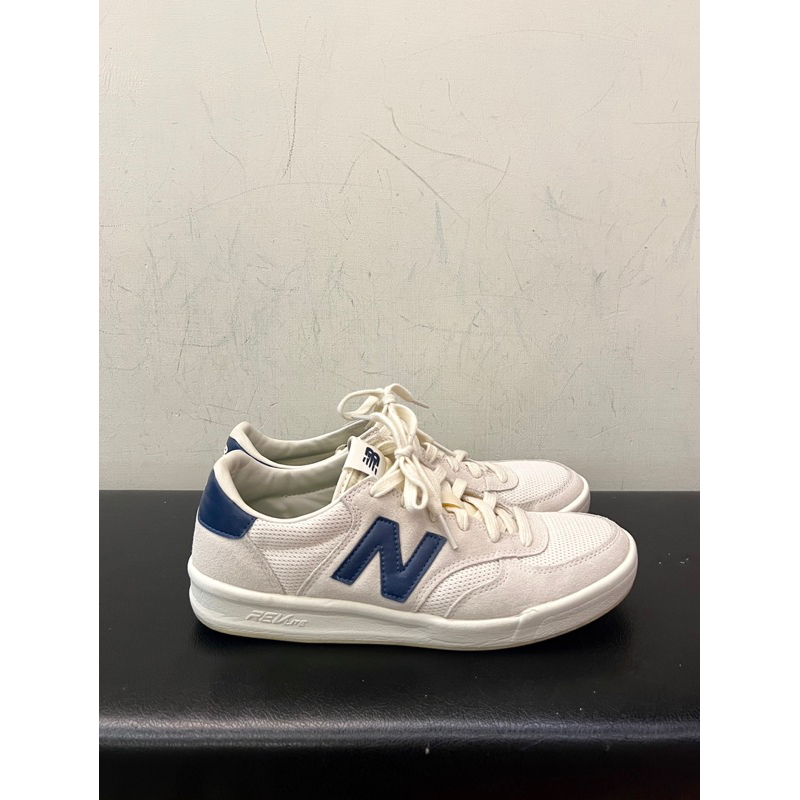 New Balance CRT300WA 米藍