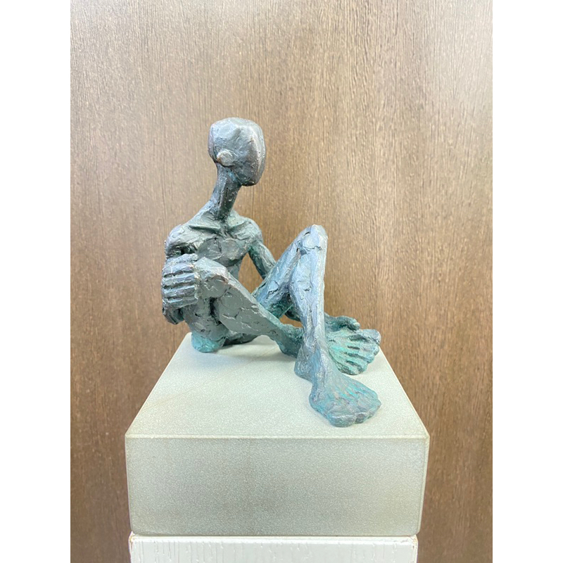 當代藝術家(賀姆克)雕塑藝術作品2012年創作 坐姿裸男！
