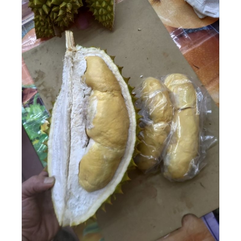 泰國榴槤，超好吃的金枕頭榴槤一箱3~4顆，今天訂購保證超好吃