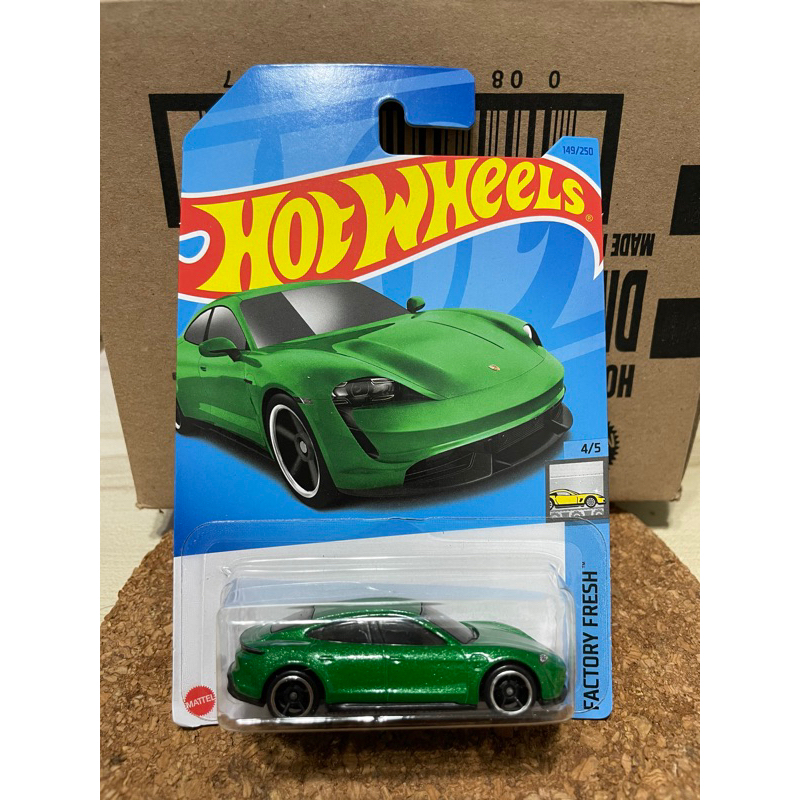 Hot wheels 風火輪 Porsche Taycan Turbo S 保時捷電動車 綠色