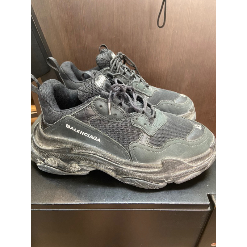 Balenciaga Triple S black巴黎世家(已約面交出售，請勿下單）