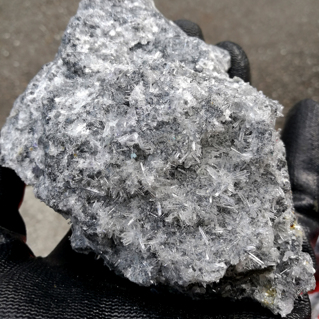{石場}wk03約重500g-超閃透亮白水晶共生無色螢石 福建產 菊花晶 螢石 水晶簇 原礦
