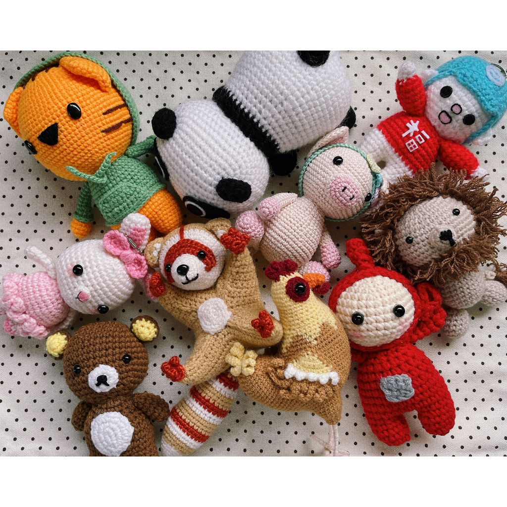手工編織娃娃 玩偶，部分有鑰匙圈/扣環。趴趴熊、巧虎、天線寶寶、open醬、獅子狗、粉紅兔、浣熊、小豬、拉拉熊、雞