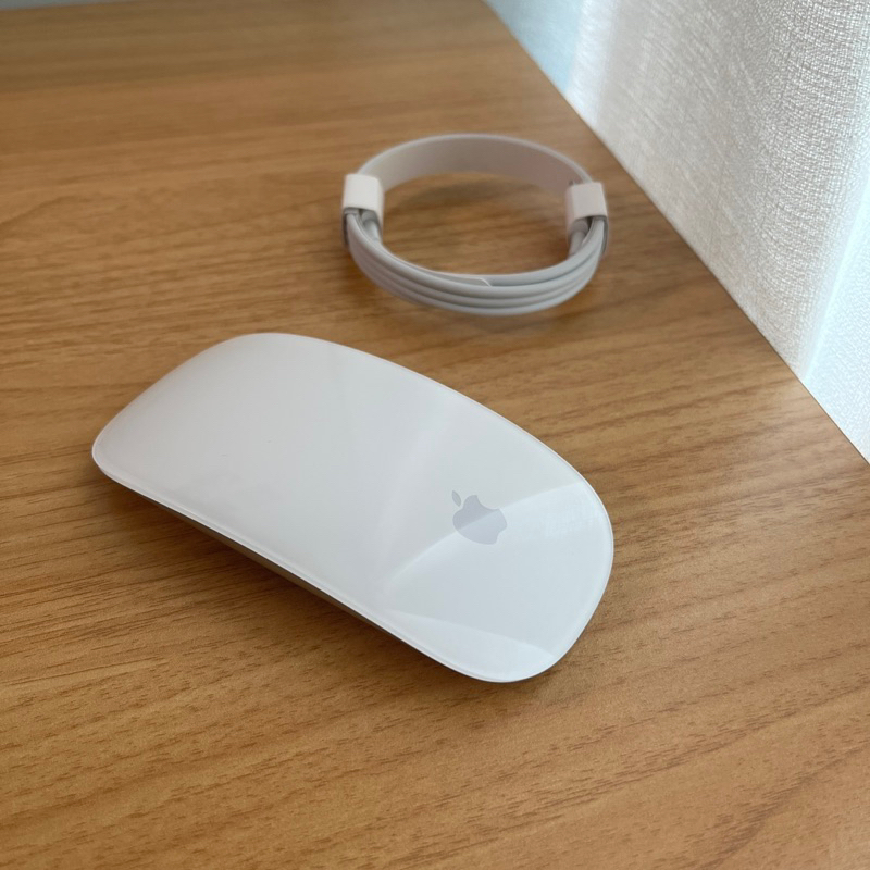 二手 Apple 原廠 巧控滑鼠 Magic Mouse - 白色多點觸控表面 九成新