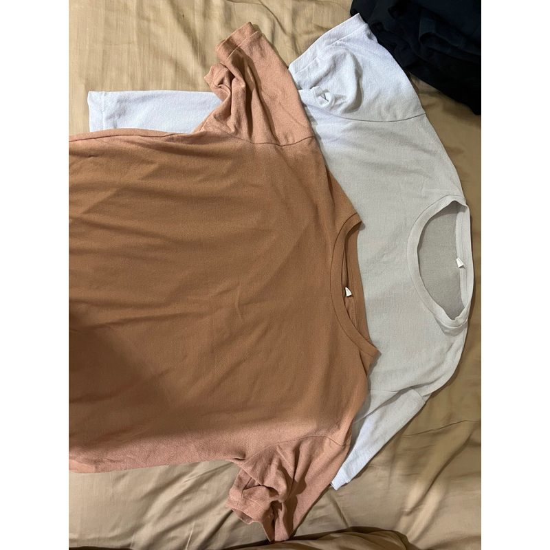 Uniqlo 透膚雪紡上衣 2L內大尺碼可，兩件一組300$
