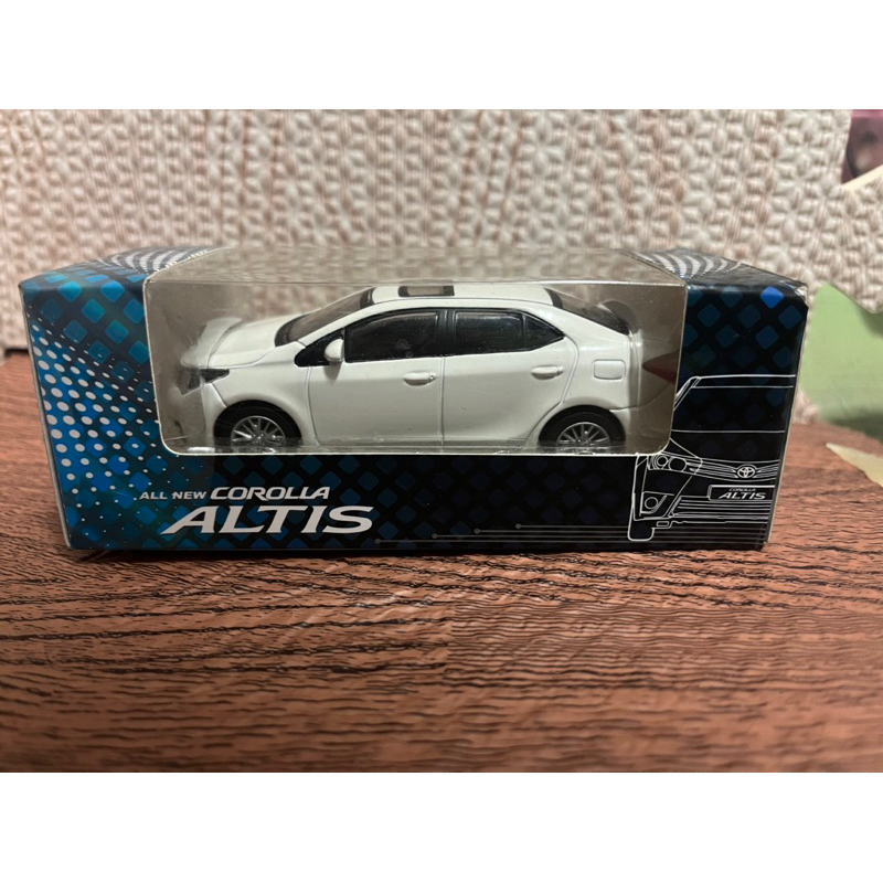 Toyota Corolla altis 11代 白色 1/43模型車