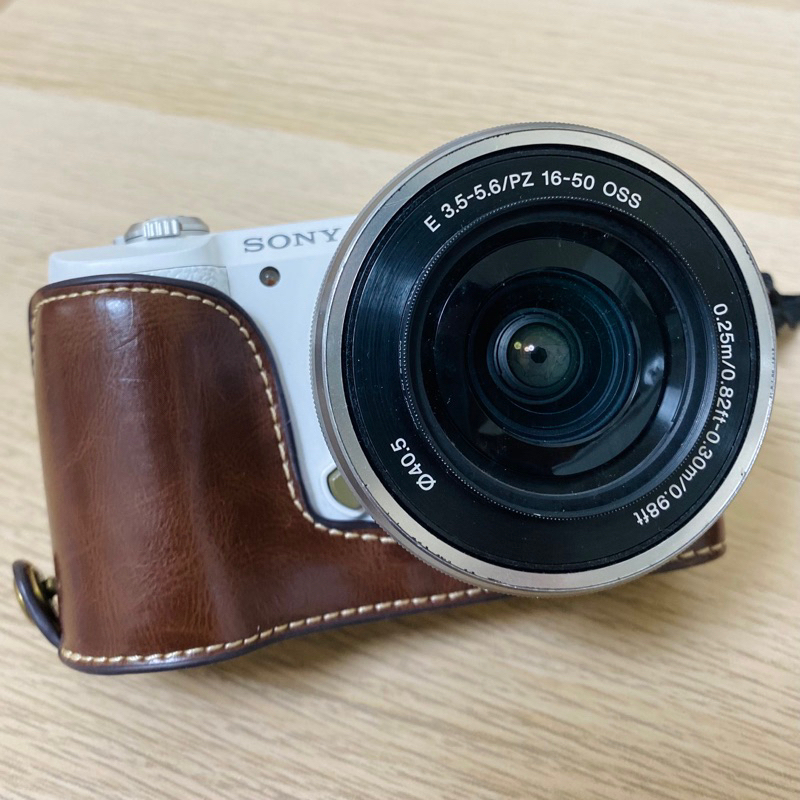 【二手微單眼📷】SONY A5100 + 16-50mm kit 鏡頭 🎁配件