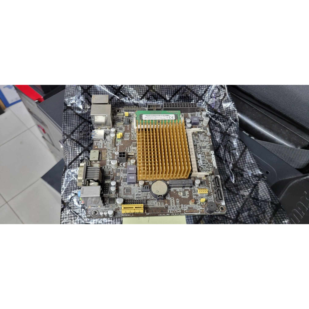 中古良品 ASUS華碩 J1900I-C 含4G記憶體 無檔板，測試正常，保固7天MINI ITX主機板990元