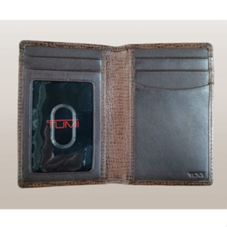 【美國 TUMI全新正品】【限量特價優惠】名片/信用卡夾,兩個透明PVC視窗, 真皮,韓國進口雙色壓紋牛皮,男女適用