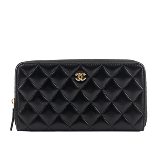 CHANEL 銀色CC LOGO粒紋小牛皮拉鍊ㄇ型長夾(黑色) AP0242 Y01588 C3906