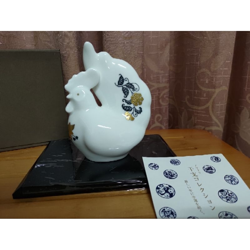 日本Noritake皇室瓷器生肖擺飾含展示盤