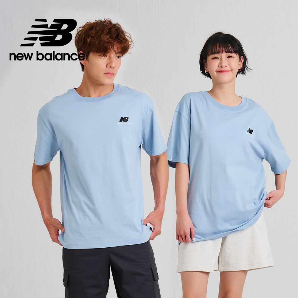 【New Balance】 NB 親膚圓領刺繡LOGO短袖上衣_中性_天空藍_UT21503LAY