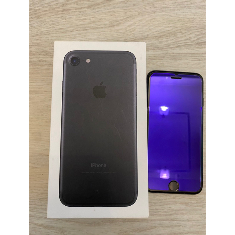 IPhone 7原廠4.7寸128G 黑色經典款 特價$3000